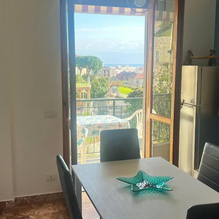 Aurora & Nicole Ideal Per Biker E Famiglie Con Terazza Vista Mare Parcheggio E Wi-fi Gratuiti Aria Condizionata *