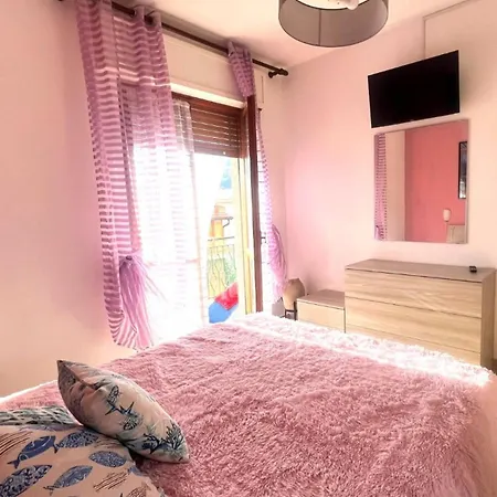 Aurora & Nicole Ideal Per Biker E Famiglie Con Terazza Vista Mare Parcheggio E Wi-fi Gratuiti Aria Condizionata