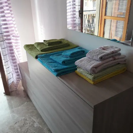Apartamento Aurora & Nicole Ideal Per Biker E Famiglie Con Terazza Vista Mare Parcheggio E Wi-fi Gratuiti Aria Condizionata Pietra Ligure