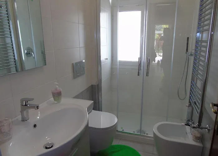 Aurora & Nicole Ideal Per Bike 1 Free Parkings Large E Wi-fi Free E X Family Mtb Climbing Con Terazza Vista Mare شقة