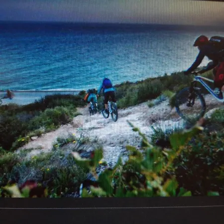 Aurora & Nicole Ideal Per Bike 1 Free Parkings Large E Wi-fi Free E X Family Mtb Climbing Con Terazza Vista Mare Pietra Ligure