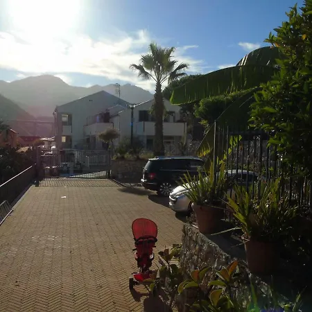 Aurora & Nicole Ideal Per Bike 1 Free Parkings Large E Wi-fi Free E X Family Mtb Climbing Con Terazza Vista Mare *