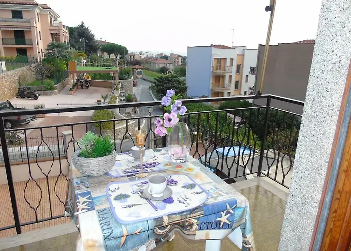 아파트 Aurora & Nicole Ideal Per Bike 1 Free Parkings Large E Wi-fi Free E X Family Mtb Climbing Con Terazza Vista Mare 피에트라리구레